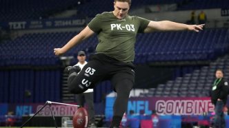 Jets Sign ‘The Thicker Kicker’