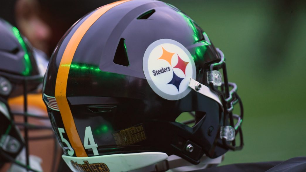 Steelers Star Responds To Pitt Logo Destruction