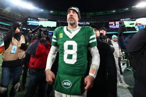 Legendary Packers QB Aaron Rodgers Will Retire