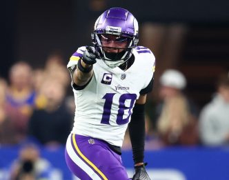 Vikings Star Explains How He Was Scammed Out Of 0K