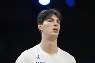 7-Foot-9 Florida Gator Basketball Player Facing Uncertain Future