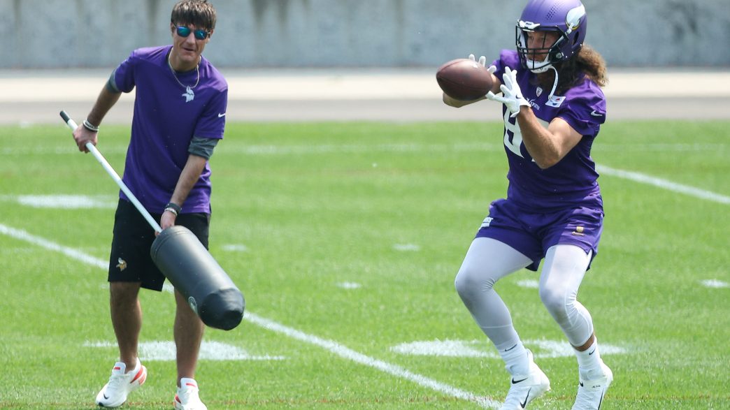 T.J. Hockenson Raves About J.J. McCarthy: “He Has That Switch”