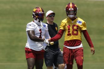 Deebo Samuel’s Size Is Concerning Management, Teammate Defends Him