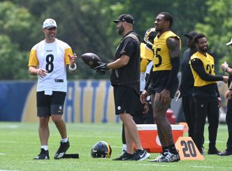 Aaron Rodgers Signs Team Friendly Deal, But In a Role You Wouldn’t Expect