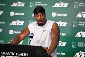 Breece Hall Makes Feelings About Aaron Rodgers’ Move to the Steelers PERFECTLY Clear