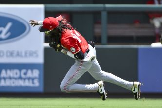 MLB Stars Nearly Collapse During Sunday’s Game Leaving Fans Concerned