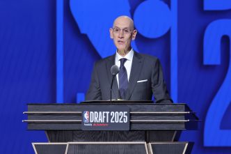 Why Top College Basketball Stars Are Turning Down the NBA Like Never Before
