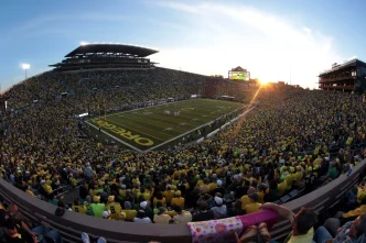 Former Oregon Duck Who Starred in Rose Bowl Passes Away at 51