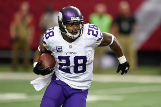 Adrian Peterson Caught Throwing Punches Over a Poker Game?