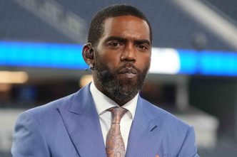 Randy Moss Announces Shocking News After Cancer Diagnosis