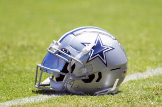 Cowboys OL Out Indefinitely After Breaking Neck??