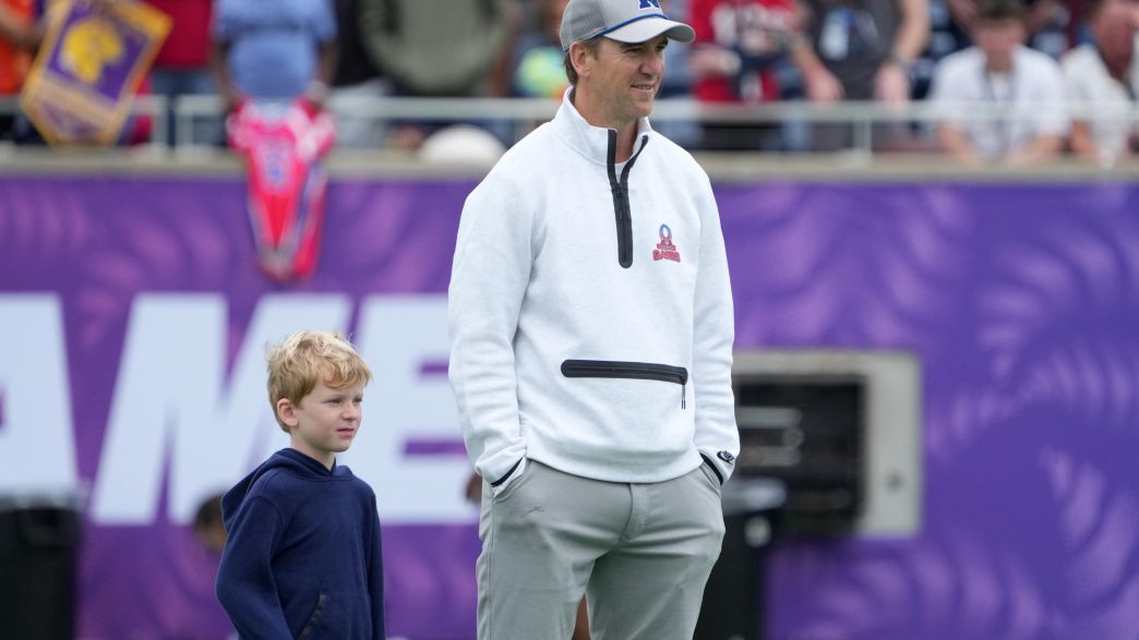 Eli Manning Backs Out Of Giants Ownership Deal