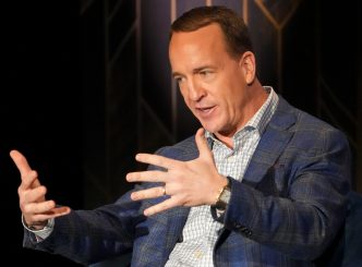 Peyton Manning Praises Arch Manning’s Growth as Texas Prepares for New Era