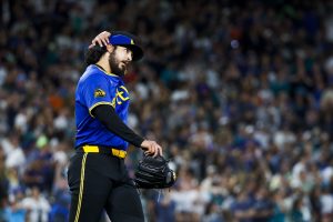 Mariners Pitcher Was Caught Tipping Pitches And The Yankees Jumped On Him To Rally Back After Near No-Hitter