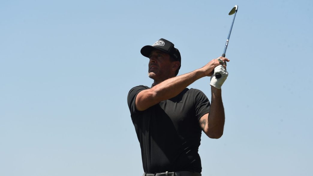 Aaron Rodgers Nearly Nails Kid In Golf Tournament, Doesn’t Seem To Care At All