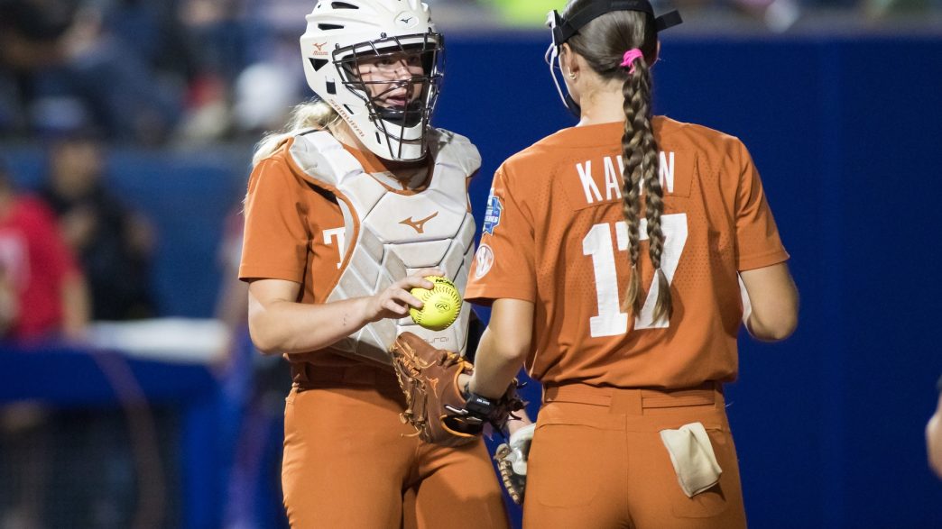 Texas Ties Program Record with 24th Straight Win, Hosts Baylor for the Record-Breaker