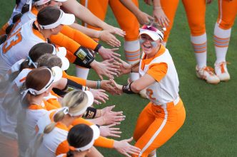 Tennessee’s Unbeaten Run Ends at 26, But Pickens Returns to Win Series