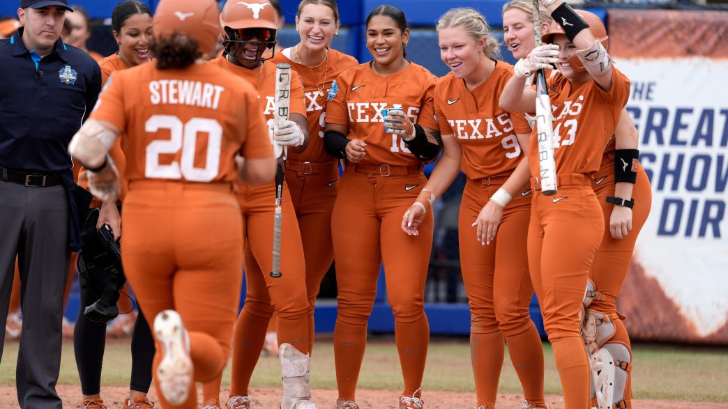 Katie Stewart Breaks Texas Program Home Run Record in Kentucky Sweep