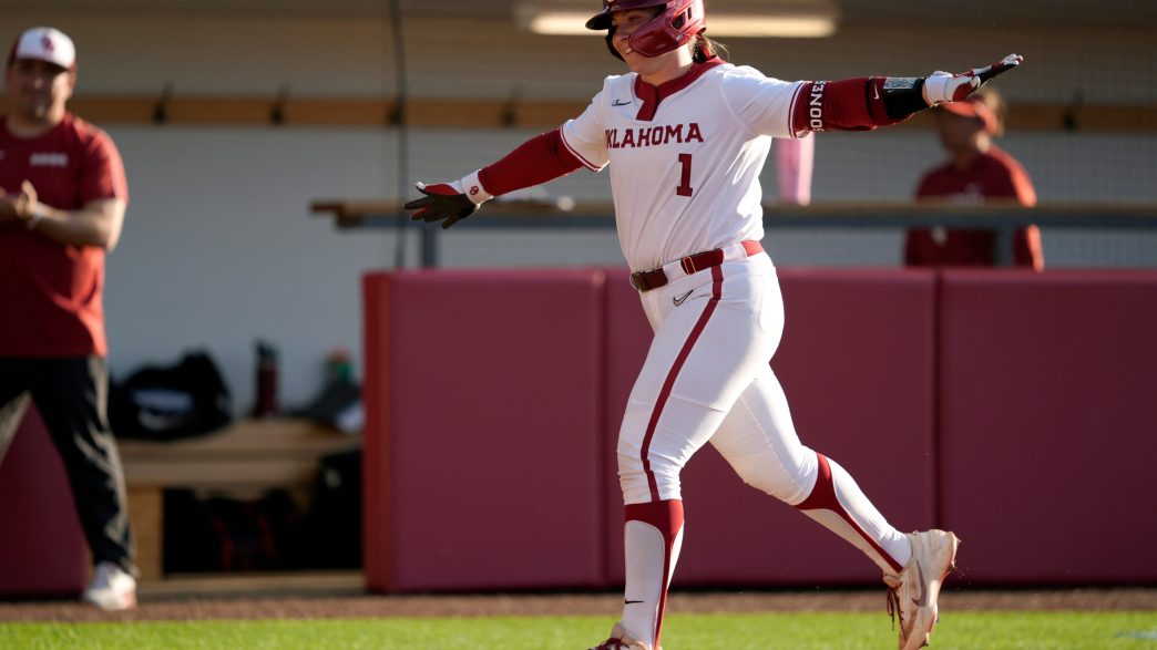 Kendall Wells Breaks NCAA Freshman Home Run Record With Clutch Blast at Texas